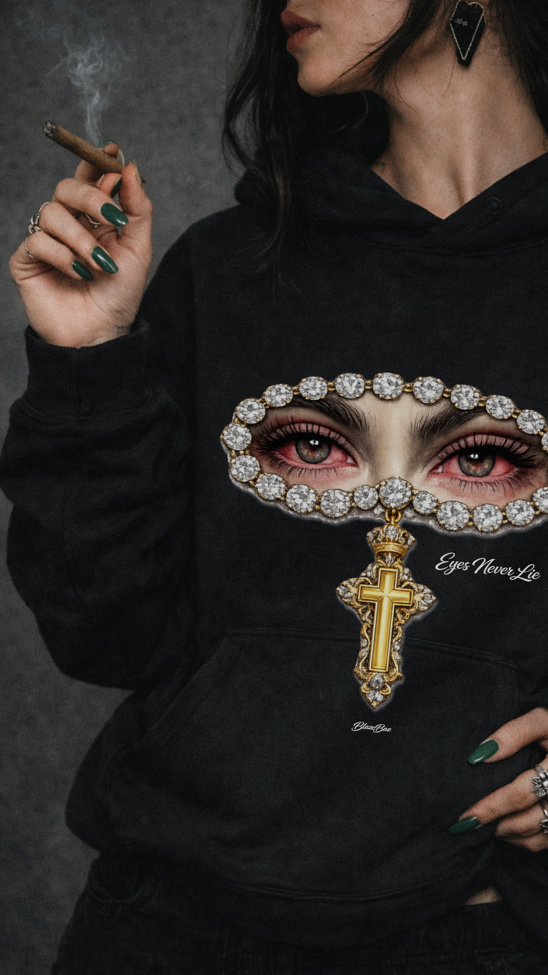 EYES NEVER LIE - Oversized Hoodie