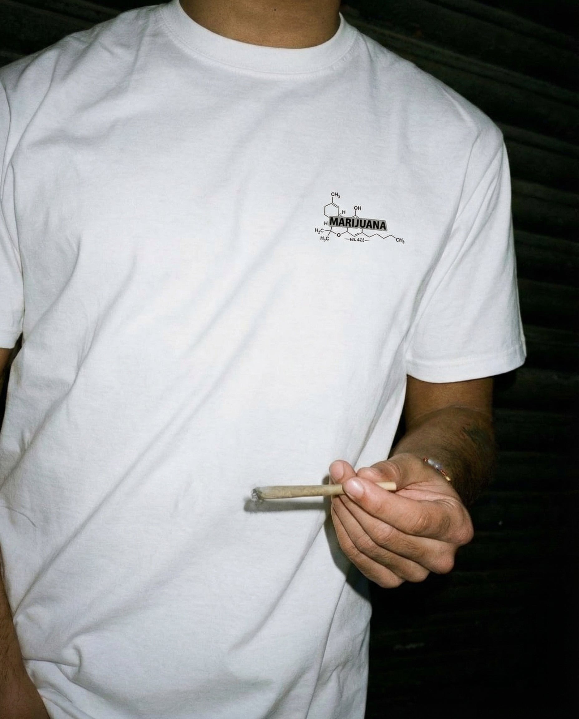 Marijuana East 420 – THC Formel T-Shirt